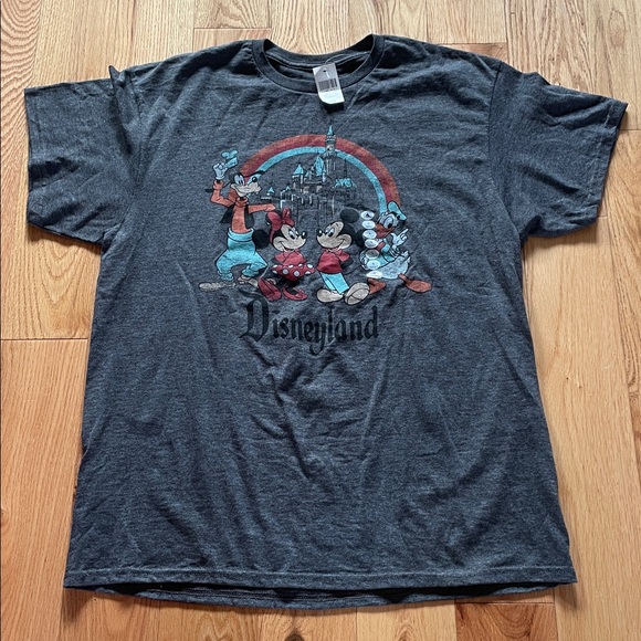 DISNEY || *NEW* Disneyland Shirt Adult Large - Picture 2 of 9